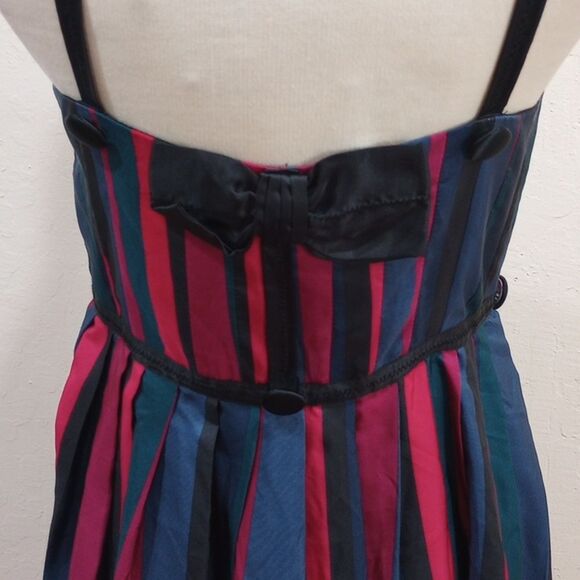 Marc Jacobs Striped Party Dress With Button And Bow Accents, Size 4 - Picture 8 of 11